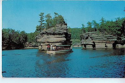 Vintage Postcard of the Dells in Wisconsin Dells, WI $10.00
