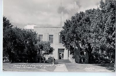 Vintage Postcard of The Warren County Court House in Indianola, IA