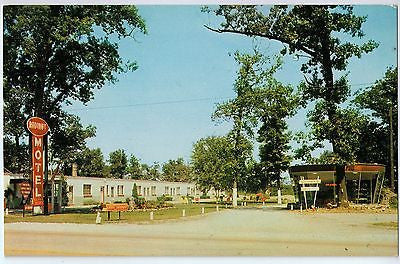 Vintage Postcard of Radiant Motel on US 30 Chicago, IL $10.00